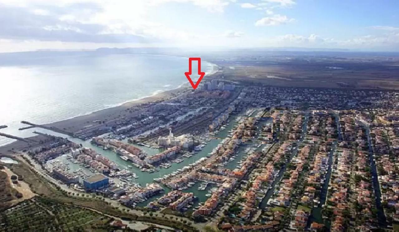 Karina D-Luxe Apartment Емпуриабрава Екстериор снимка